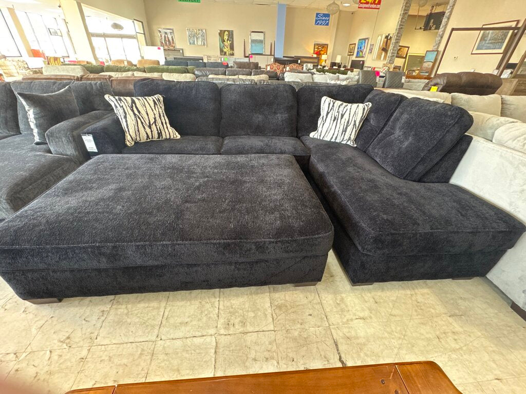 Torrey Black NEW Sectional & Ottoman