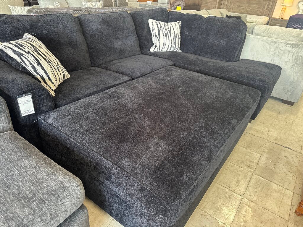 Torrey Black NEW Sectional & Ottoman
