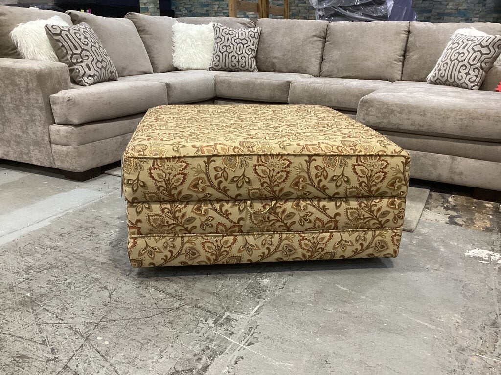 86431 - Upholstered Square Storage Ottoman 39x39x18
