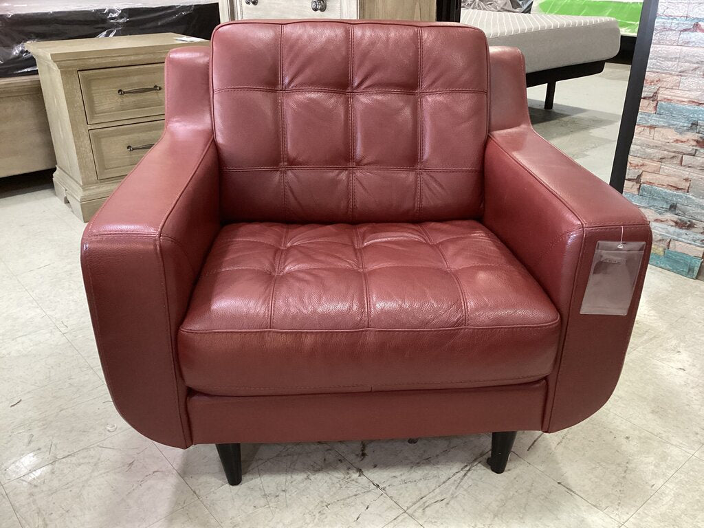 86452 - Centennial Leather Tufted Chair 38x37x34