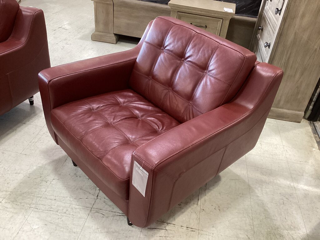86452 - Centennial Leather Tufted Chair 38x37x34