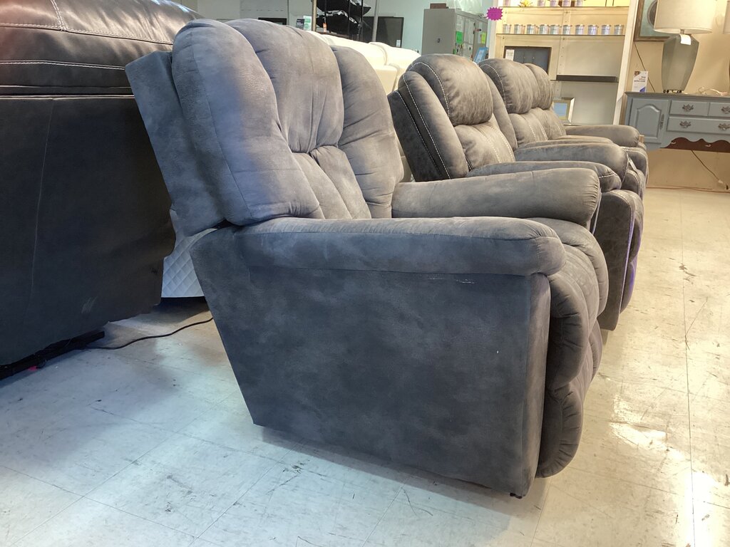 86449 - La-Z-Boy Maverick Gray Power Recliner 39x40x38