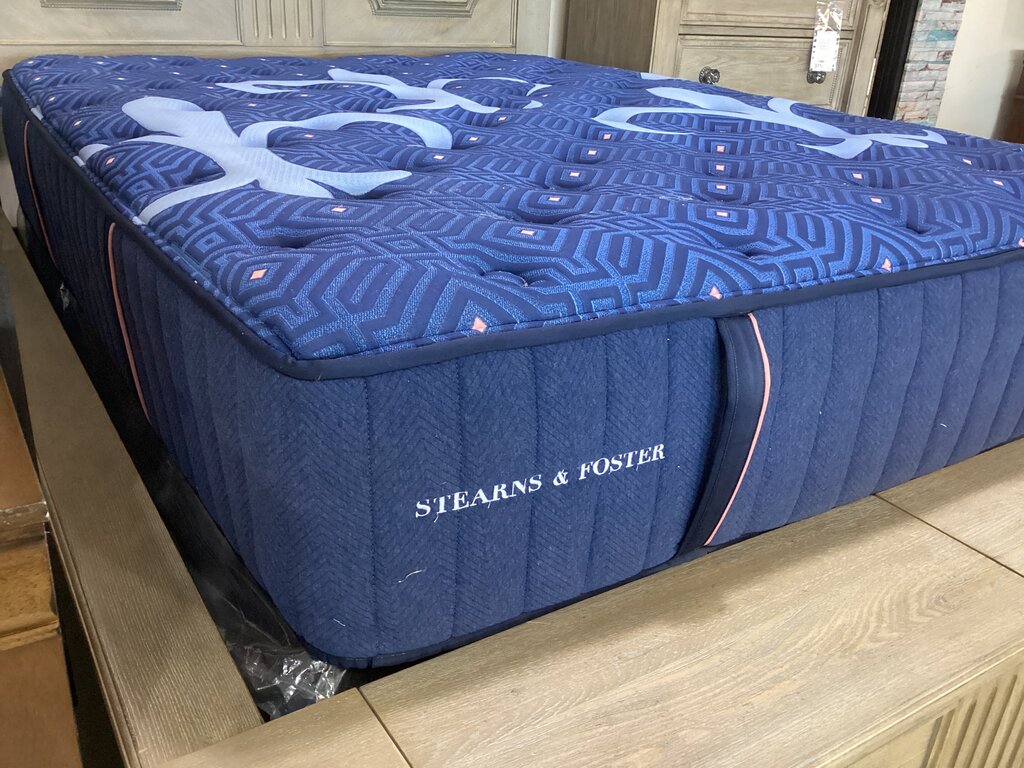 86478 Stearns & Foster Lux Estate Queen Mattress