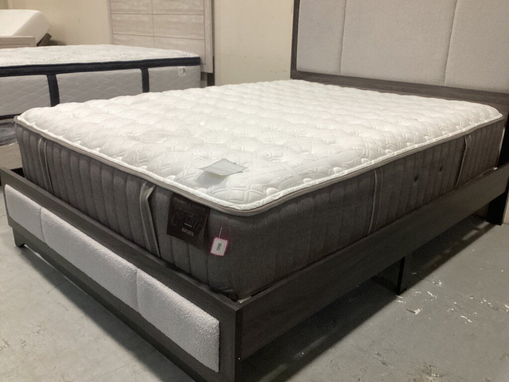 86432 Stearns & Foster Estate Queen Mattress