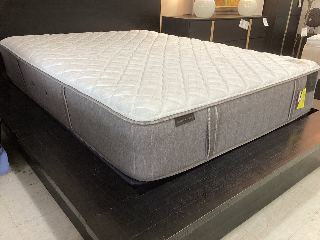 86419 - Stearns and Foster Estate Queen Mattress