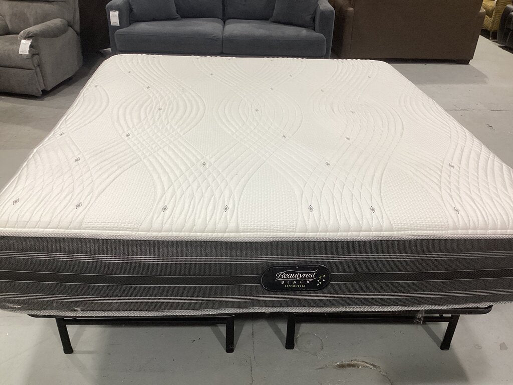 85089 - Beauty Rest Black Hybrid King Mattress