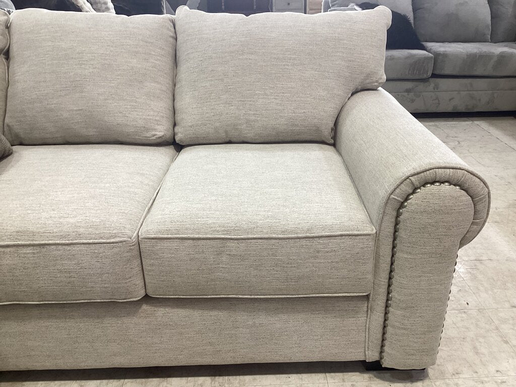 86495 Michael Nicholas So Enfield 2pc Sectional 136x104x38