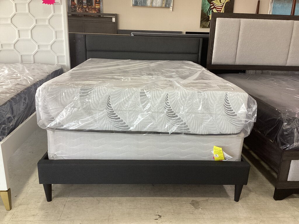 Comfy Charcoal NEW Full Size Platform Bed Frame 56x78x42 (CF9240-F)