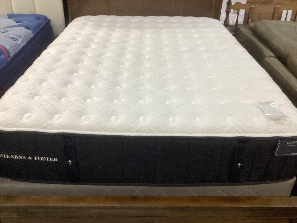 86517 Stearns & Foster Lux Estate Queen Mattress
