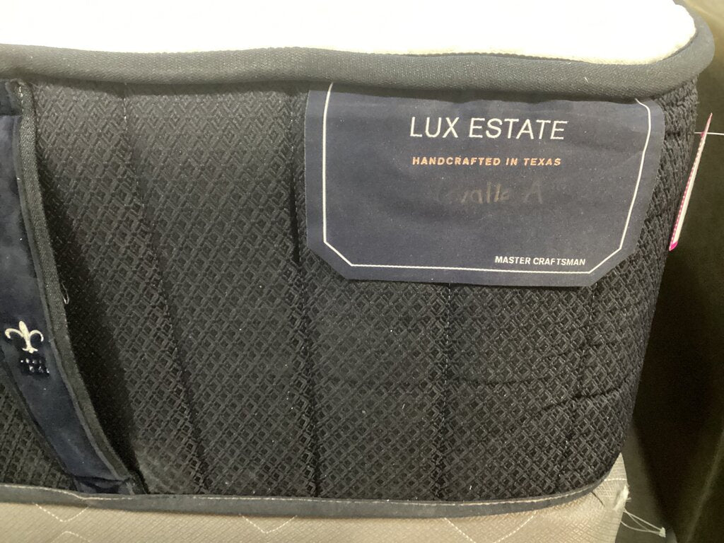 86517 Stearns & Foster Lux Estate Queen Mattress