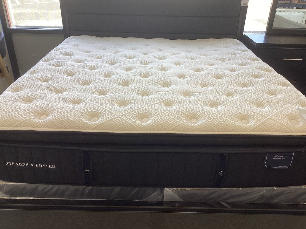 86516 Stearns & Foster King Lux Estate Mattress