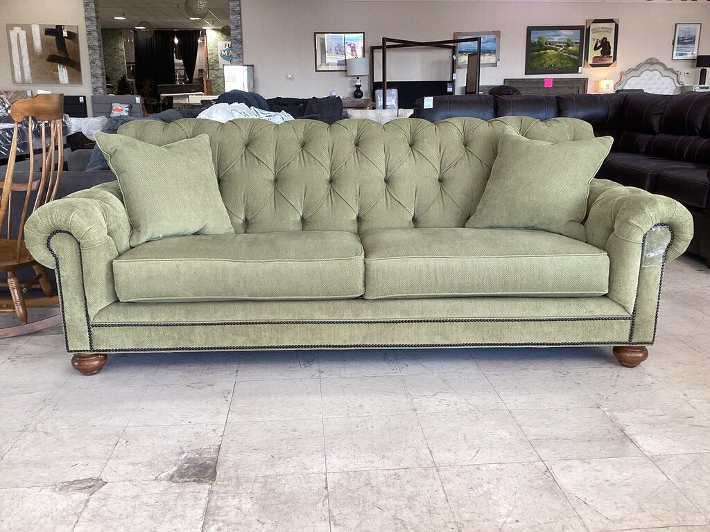 86518 Ethan Allen Sage Chesterfield Sofa 91x38x35