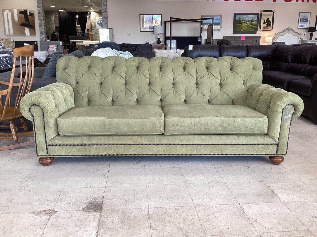 86518 Ethan Allen Sage Chesterfield Sofa 91x38x35
