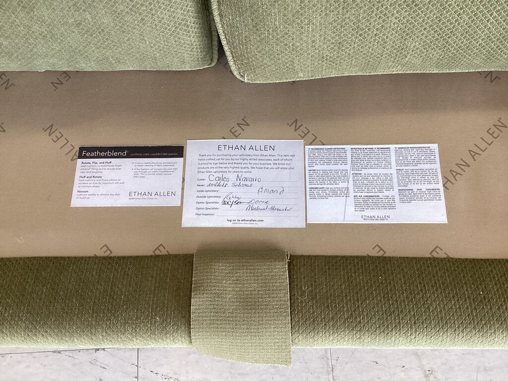 86518 Ethan Allen Sage Chesterfield Sofa 91x38x35