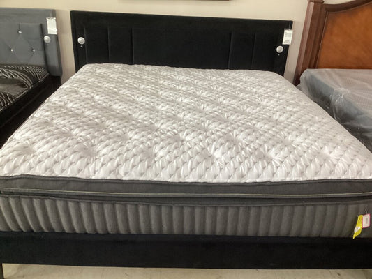 86530 Spring Air Michelle Hybrid King Mattress