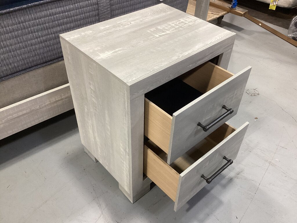 Foundry NEW Nightstand 22x17x27