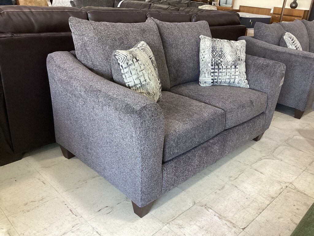 Nova Graphite NEW Loveseat 66x37x38 (4102)