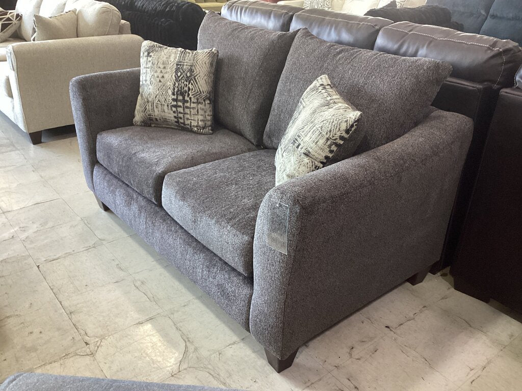 Nova Graphite NEW Loveseat 66x37x38 (4102)