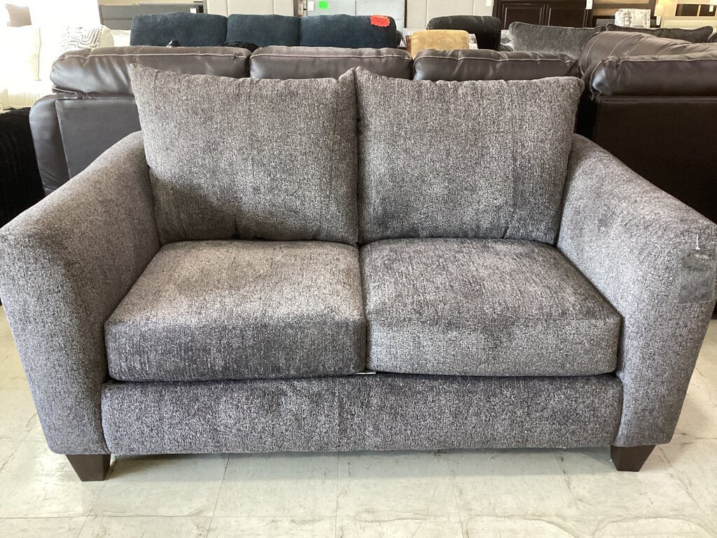 Nova Graphite NEW Loveseat 66x37x38 (4102)