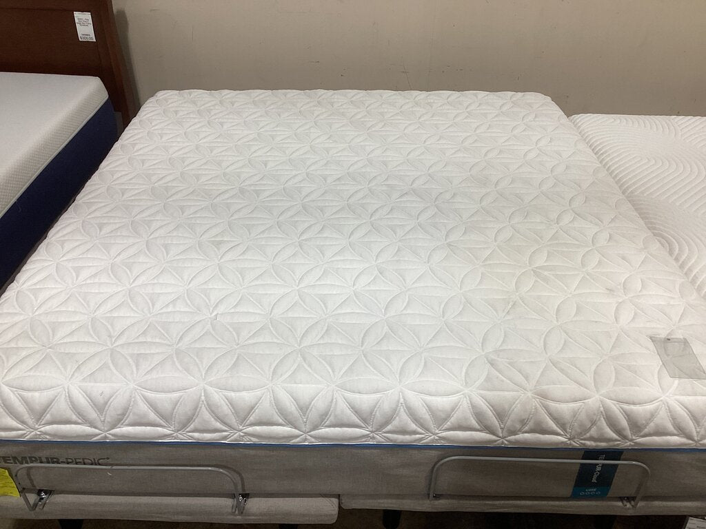 86484 - TempurPedic Cloud King Mattress