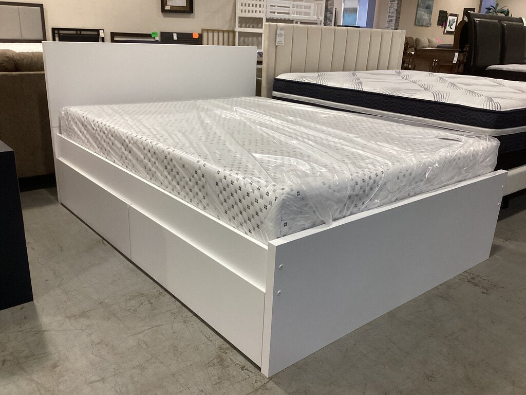 86569 Ashley Onita Queen Platform Storage Bed Frame 64x85x40