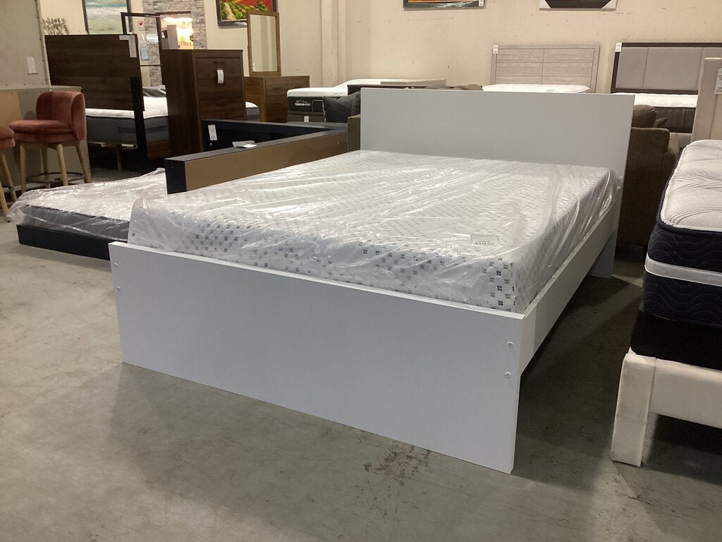 86569 Ashley Onita Queen Platform Storage Bed Frame 64x85x40