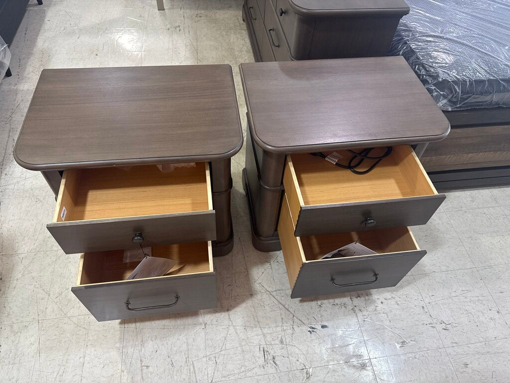 86615 - Pair of Nightstands 26x18x27