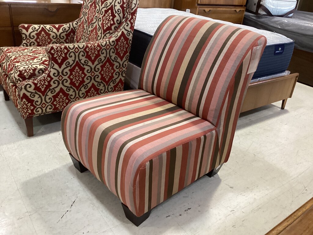 86584 - Striped Slipper Chair 27x27x34