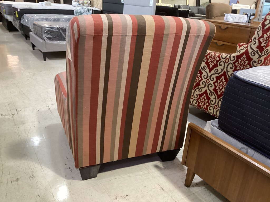 86584 - Striped Slipper Chair 27x27x34