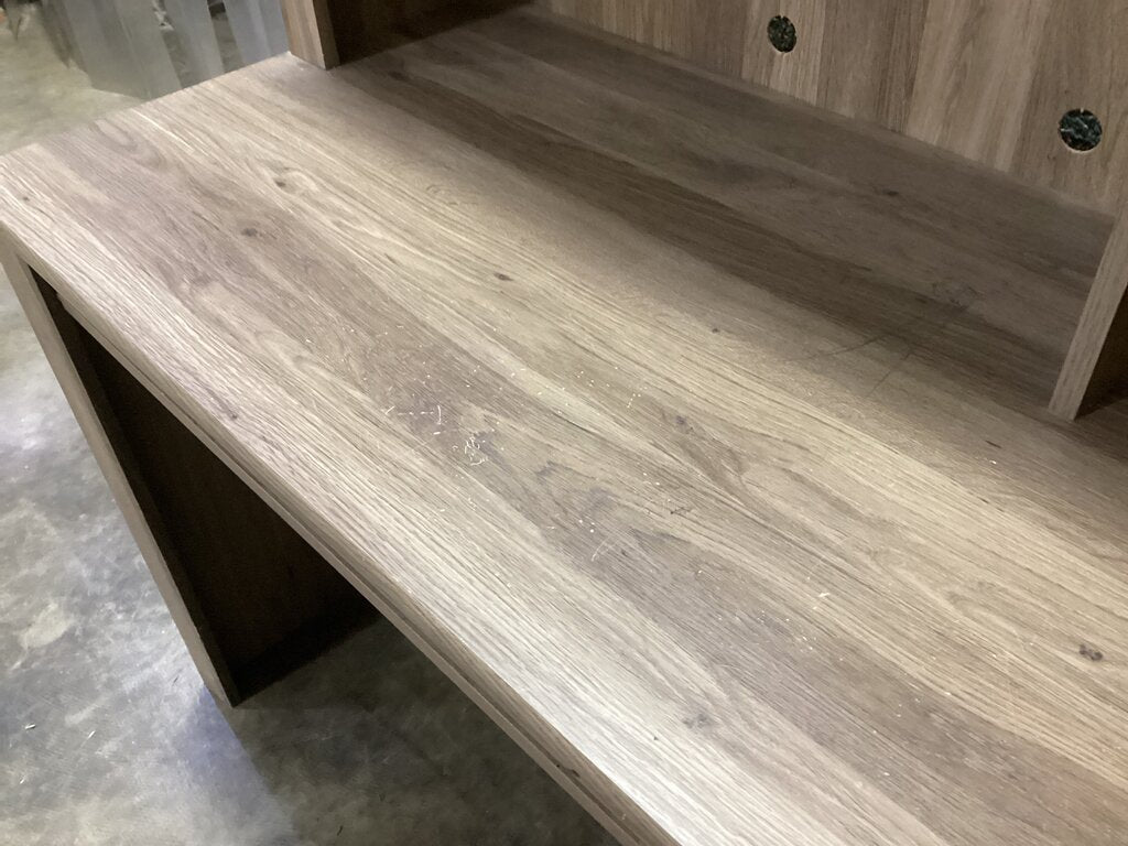 86586 - Gray Desk w/Hutch 62x24x58