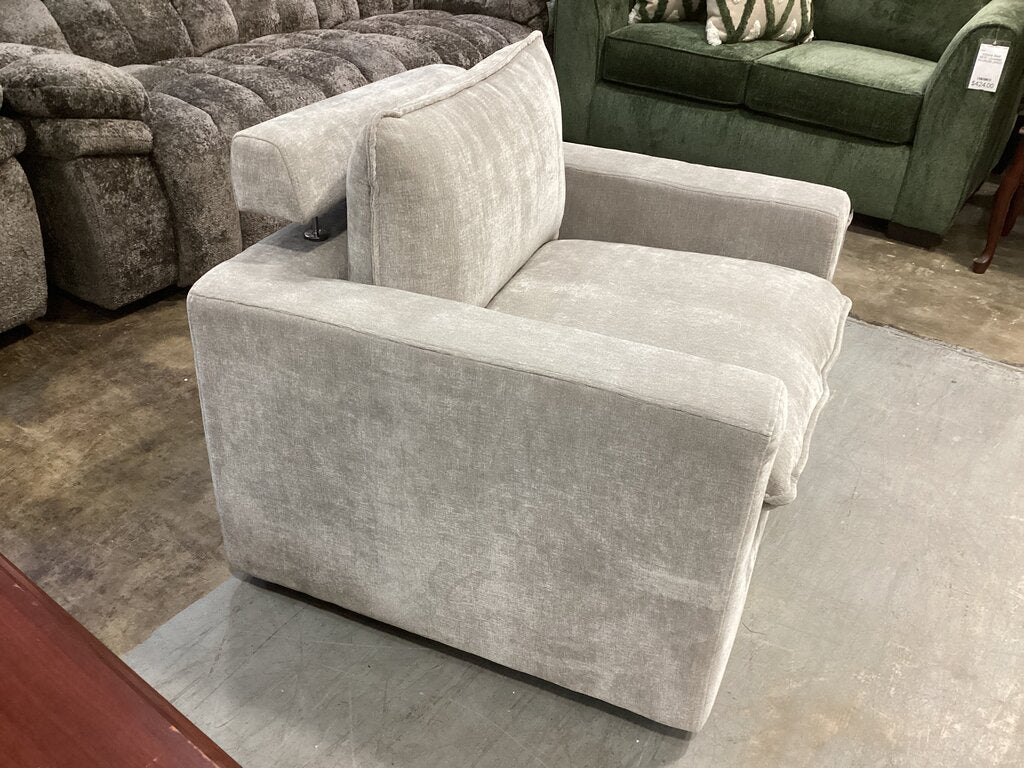 86624 - Gray Swivel Accent Chair w/Adjustable Headrest 36x38x34