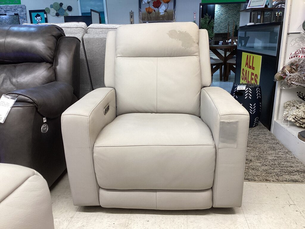 86612 - Zero Gravity Power Recliner 36x36x39