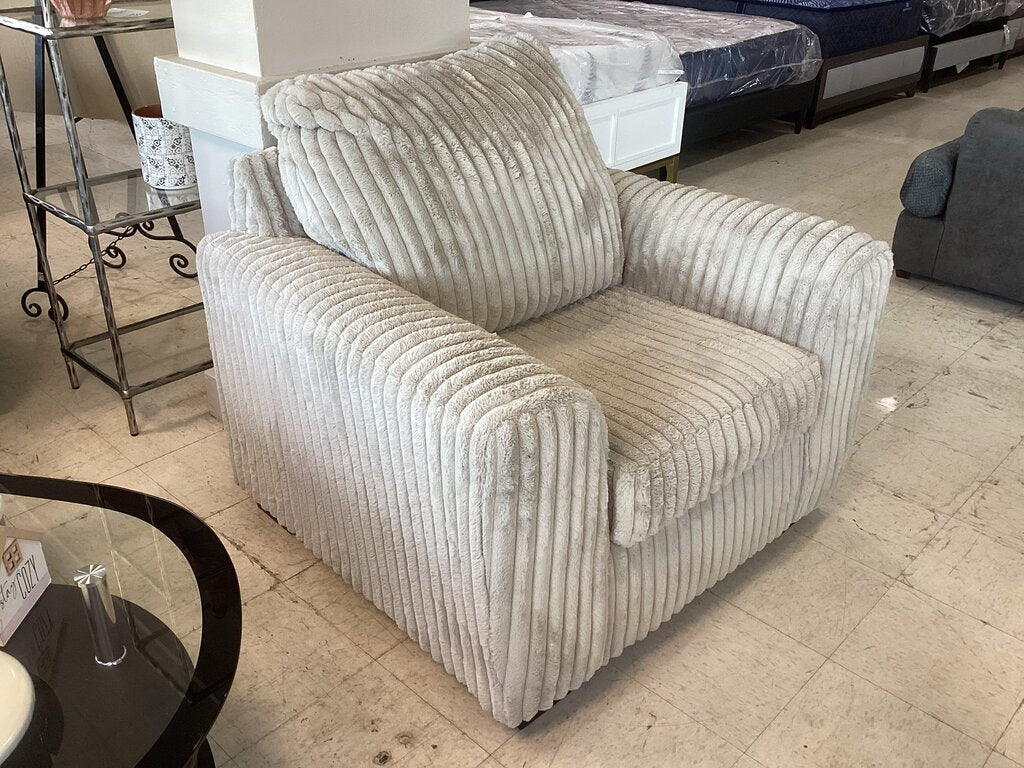 86639 Eden Spice Accent Chair 40x25x18