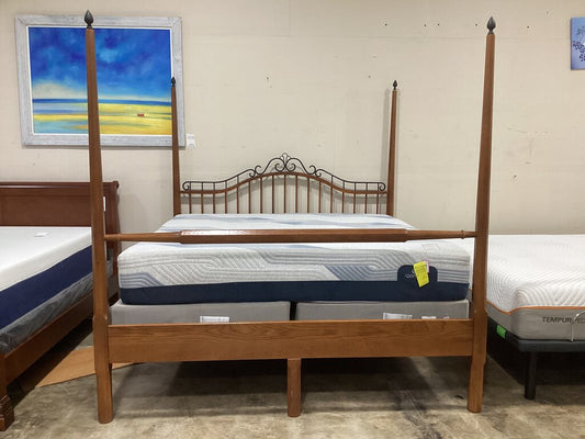 86576 Keller Furniture King Post Bed 80x87x82