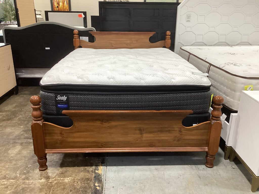 86633 Traditional Cannonball Style Queen Bed Frame 63x89x42