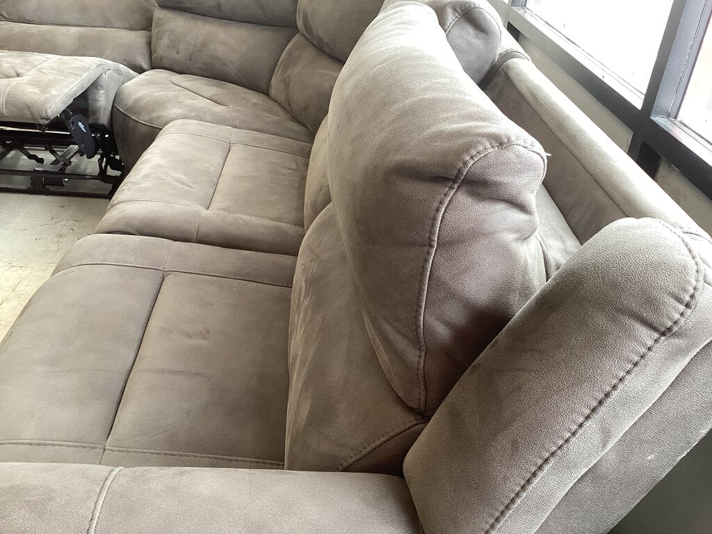 86605 - Gray Fabric Power Reclining Sectional