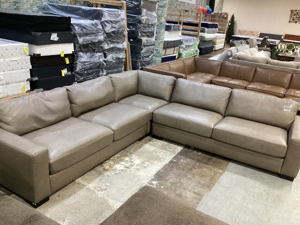 86599 - Top Grain Leather 3pc Sectional 118x118x28