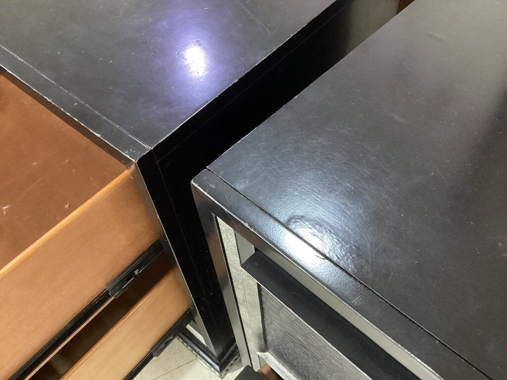 86593 Wynnwood Pair of Nightstands 30x19x30