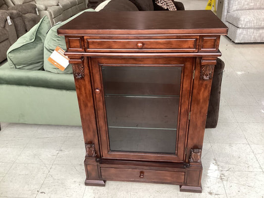 86585 - Ashley Willmot Display Cabinet 31x19x41