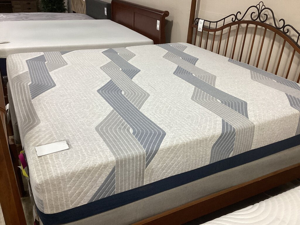 86464 - Serta iComfort King Mattress
