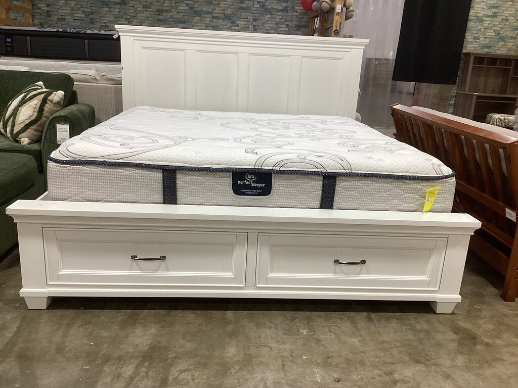 86628 White King Storage Bed Frame 82x89x53