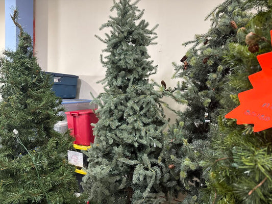 86713 - 9’ Christmas Tree - No Lights