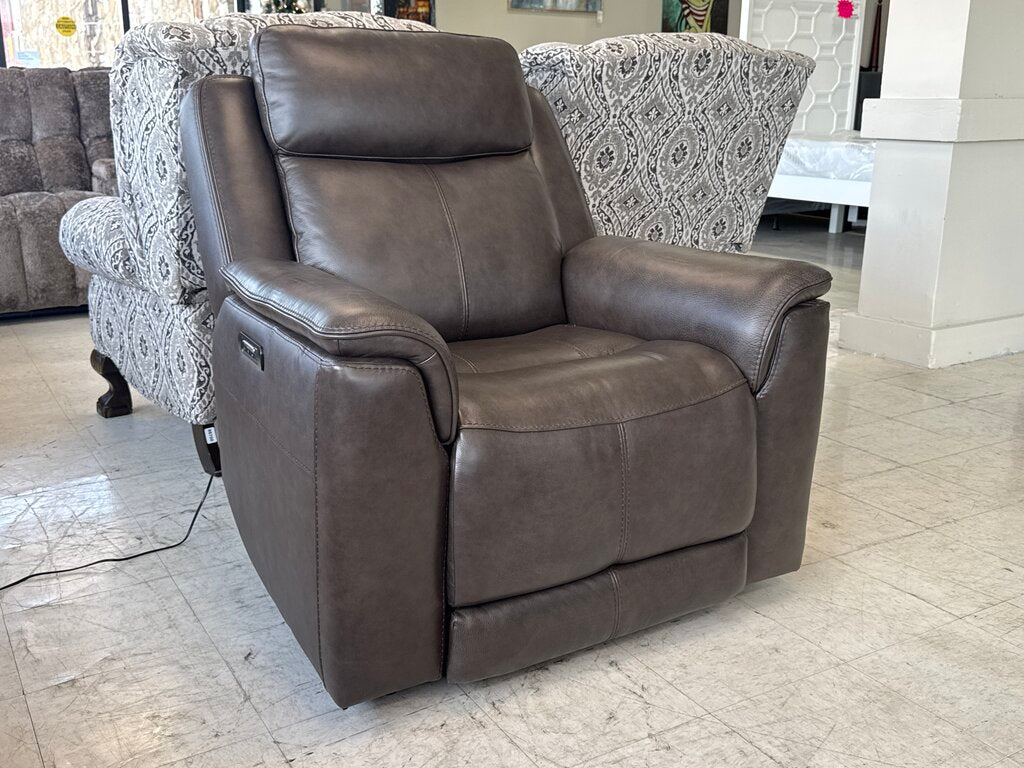 86692 - Brown Leather Power Recliner 39x40x42