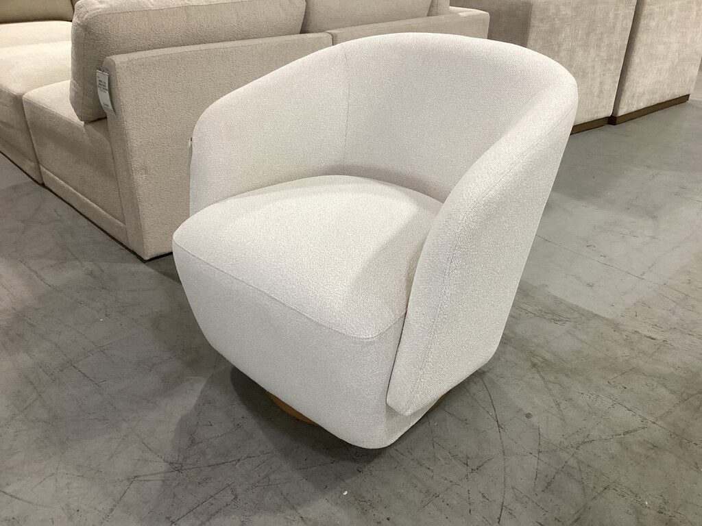 86698 - Cream Fabric Swivel Chair 30x31x30