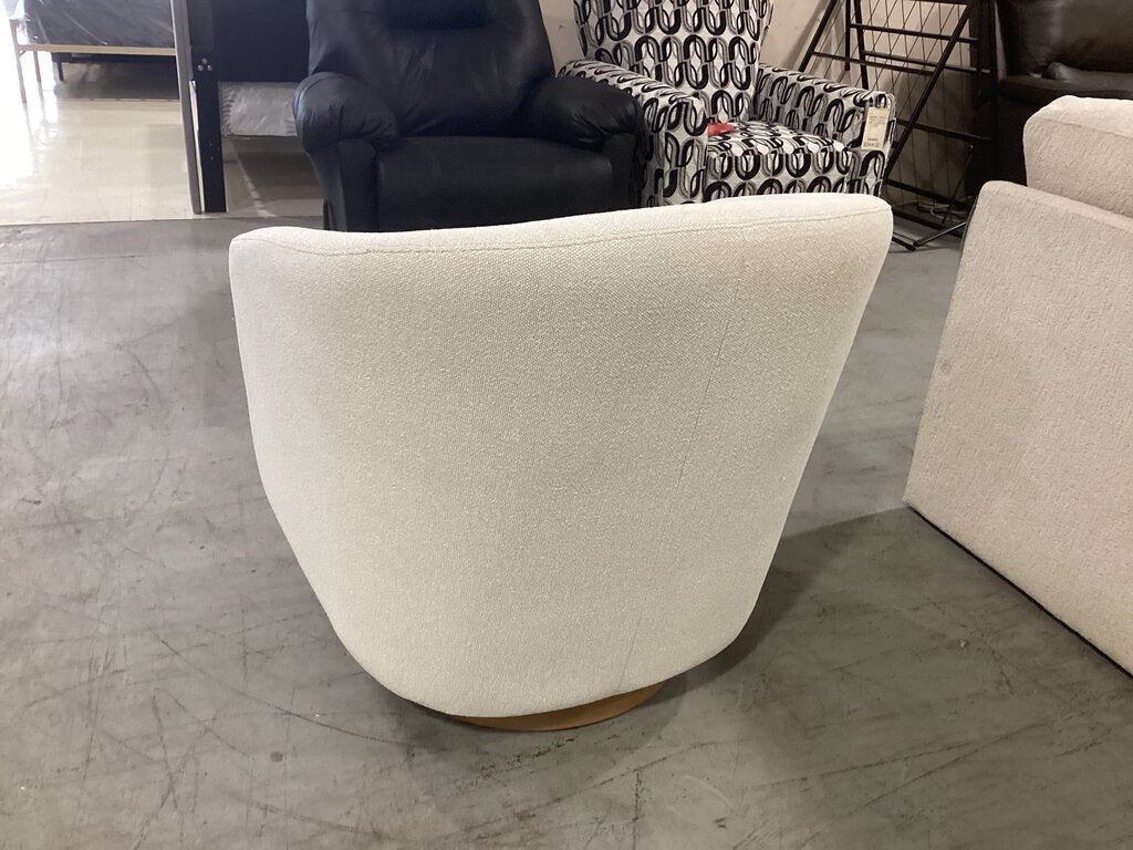 86698 - Cream Fabric Swivel Chair 30x31x30
