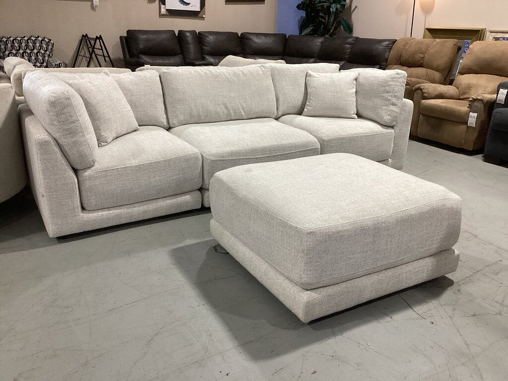 86691 - 4pc Light Gray Modular Sectional 113x76x34