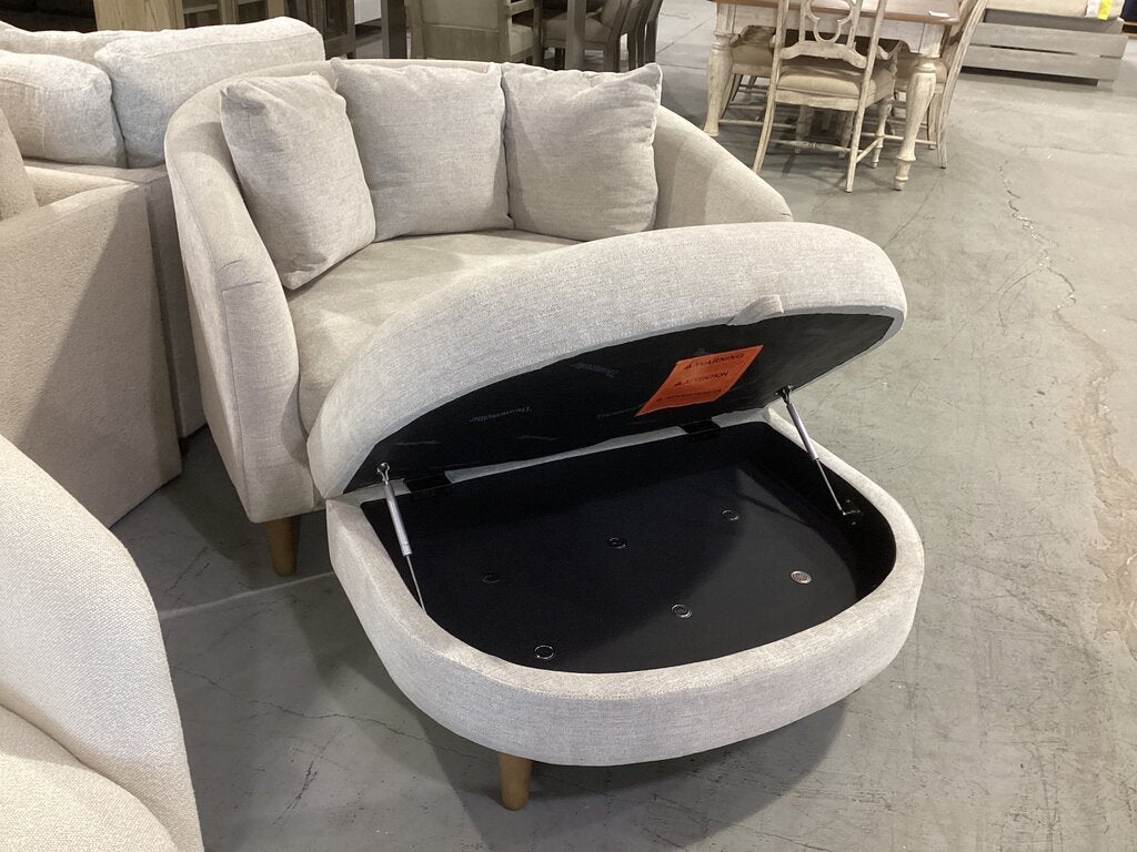 86695 - Thomasville Gray Chair w/Storage Ottoman 47x36x32 / 38x27x19