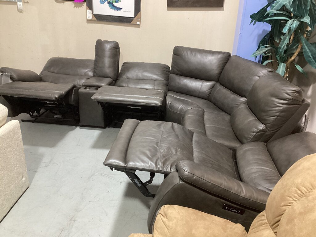 86683 - Dark Gray Leather Power Sectional 129x116x42