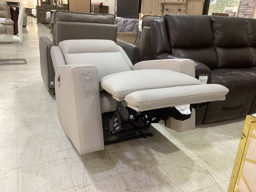 86726 - Simon Li Leather Zero Gravity Power Recliner 37x40x41