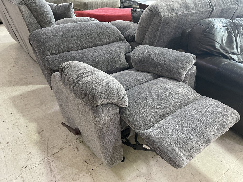 Kynance Gray NEW Chaise Rocker Recliner 39x40x41 (2450-KYNG)